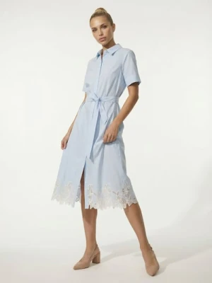 Sinsay - Koszulowa sukienka midi z krótkim rękawem i ażurowym detalem - błękitny