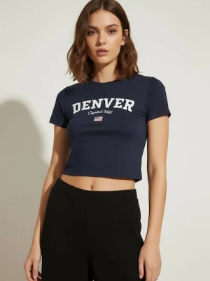 Sinsay - Krótka koszulka z napisem - niebieski