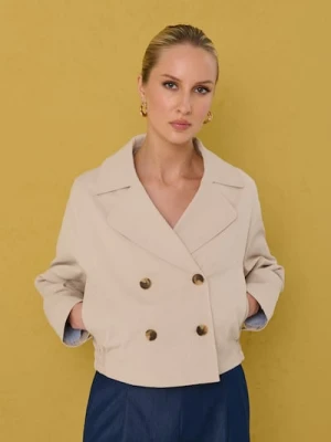 Sinsay - Krótki dwurzędowy trencz z ozdobnymi guzikami - kremowy