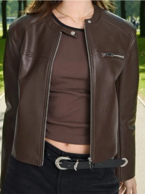 Sinsay - Kurtka biker z imitacją skóry - brązowy