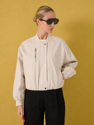 Sinsay - Kurtka bomber z kieszenią piersiową - kremowy
