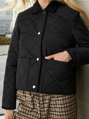 Sinsay - Kurtka pikowana - czarny