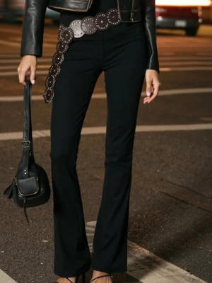 Sinsay - Legginsy z rozszerzaną nogawką - czarny