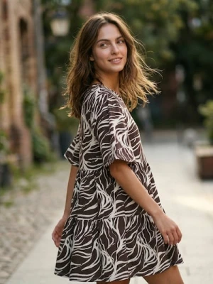 Sinsay - Luźna sukienka mini babydoll z krótkim rękawem - czarny