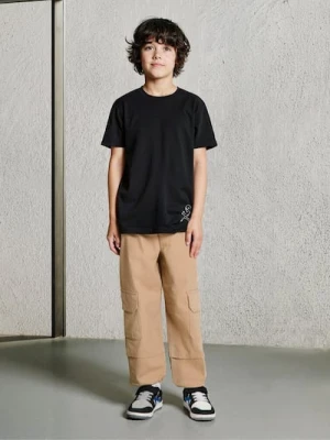 Sinsay - Luźne spodnie jogger z kieszeniami cargo - beżowy