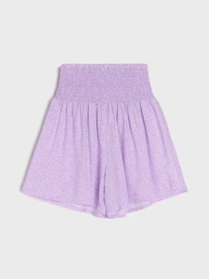 Sinsay - Luźne szorty we wzór kwiatowy z szeroką gumą w talii - wielobarwny