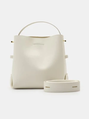 Sinsay - Mała torebka worek z długim paskiem - biały