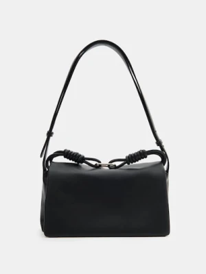 Sinsay - Mała torebka z dodatkowym paskiem i ozdobnym metalowym haczykiem - czarny