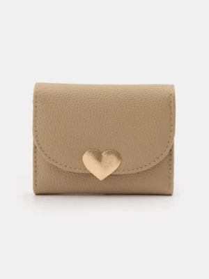Sinsay - Mały portfel z imitacji skóry z serduszkiem - beżowy