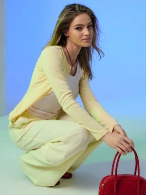 Sinsay - Muślinowe spodnie wide leg - żółty