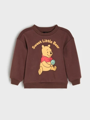 Sinsay - Ocieplana bluza crewneck z nadrukiem Winnie the Pooh - brązowy