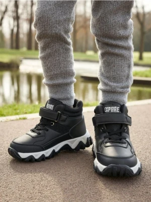 Sinsay - Ocieplane botki za kostkę - czarny