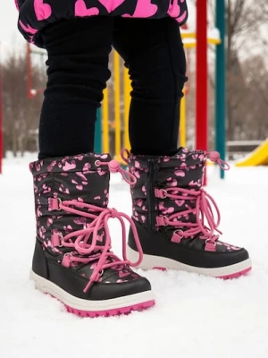 Sinsay - Ocieplane śniegowce z wyściółką z wełny i elementami odblaskowymi - czarny