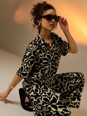 Sinsay - Okulary przeciwsłoneczne w prostokątnych oprawkach - brązowy