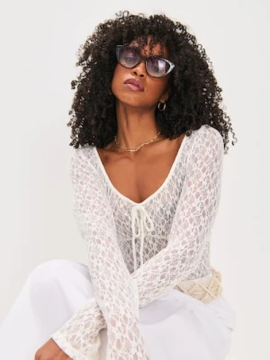 Sinsay - Okulary przeciwsłoneczne z fioletowymi szkłami - wielobarwny