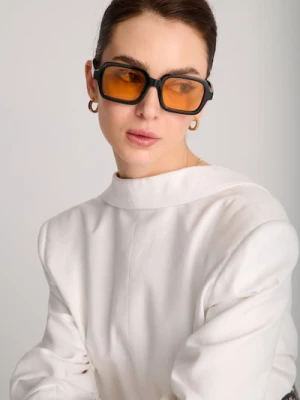 Zdjęcie produktu Sinsay - Okulary przeciwsłoneczne z pomarańczowymi szkłami - czarny