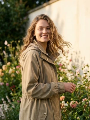 Sinsay - Parka z kapturem i ściągaczem w talii - zielony