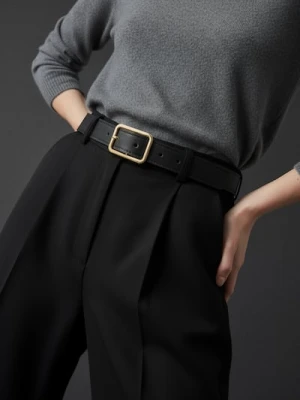 Sinsay - Pasek ze złotą klamrą - czarny