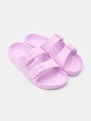 Sinsay - Piankowe klapki z regulowanymi paskami - fioletowy