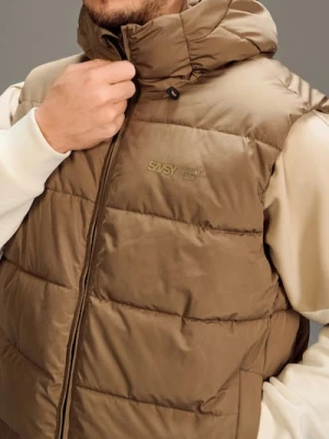 Sinsay - Pikowana kamizelka puffer z kapturem - beżowy
