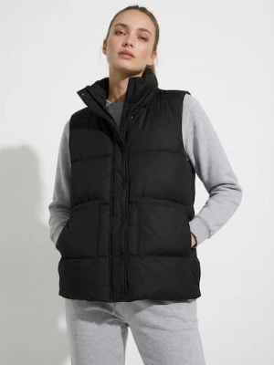 Sinsay - Pikowana kamizelka ze stójką - czarny