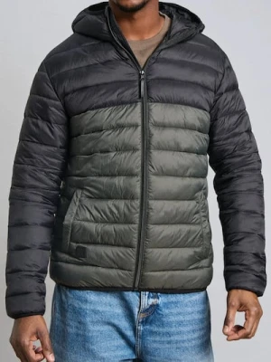 Sinsay - Pikowana kurtka puffer z kapturem - khaki