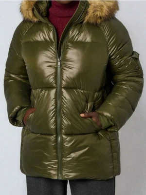 Sinsay - Pikowana kurtka puffer - zielony