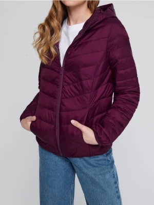 Sinsay - Pikowana kurtka z kapturem - bordowy
