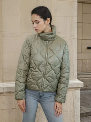 Sinsay - Pikowana kurtka ze stójką - zielony