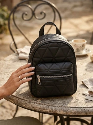 Sinsay - Pikowany plecak z imitacji skóry - czarny