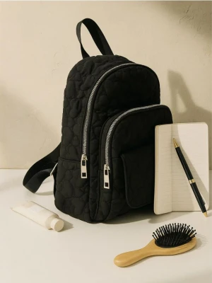 Sinsay - Pikowany plecak z regulowanymi szelkami - czarny