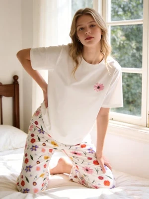 Sinsay - Piżama dwuczęsciowa z motywem kwiatowym - wielobarwny