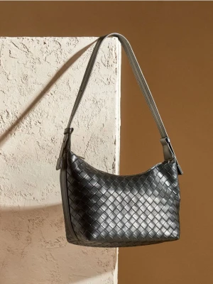 Sinsay - Pleciona torebka na ramię - czarny