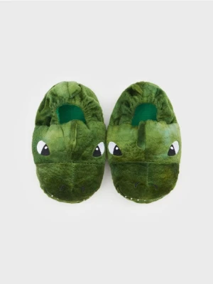 Sinsay - Pluszowe kapcie z elementami dinozaura 3D - zielony