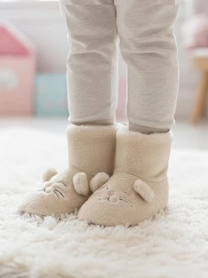 Sinsay - Pluszowe kapcie za kostkę z elementami 3D - wielobarwny