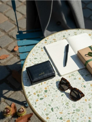 Sinsay - Portfel z imitacji skóry z napisem - czarny