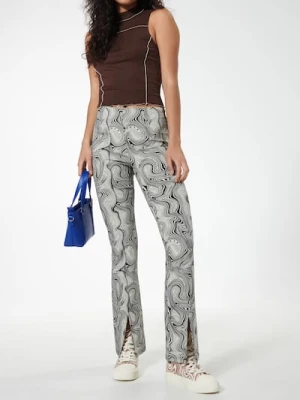 Sinsay - Prążkowana bluzka bez rękawów z półgolfem - brązowy