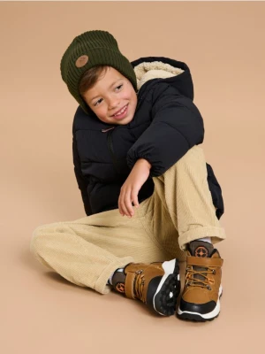 Sinsay - Prążkowana czapka beanie - zielony