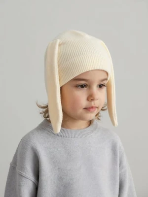 Sinsay - Prążkowana czapka z uszami - kremowy