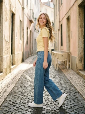 Sinsay - Prążkowana koszulka z falbankami - żółty