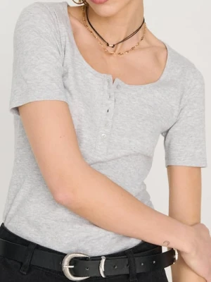 Sinsay - Prążkowana koszulka z guzikami - szary