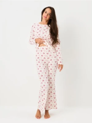 Sinsay - Prążkowana piżama dwuczęściowa - kremowy