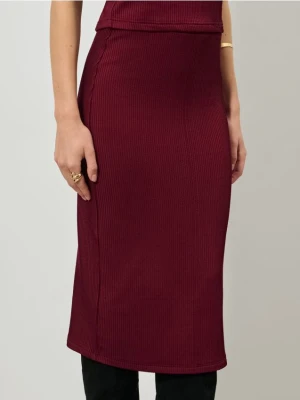 Sinsay - Prążkowana spódnica midi - bordowy