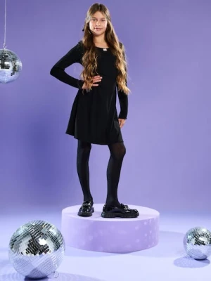 Sinsay - Prążkowana sukienka z długim rękawem i ozdobną lamówką - czarny