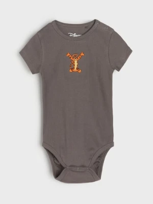 Sinsay - Prążkowane body z haftem Winnie the Pooh - szary