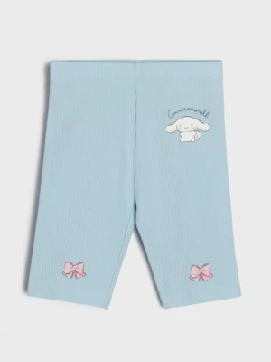 Sinsay - Prążkowane legginsy z nadrukiem Cinnamoroll - błękitny