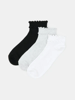 Sinsay - Prążkowane skarpetki z bawełną 3 pack - biały