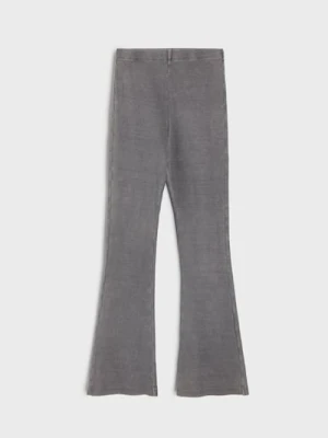 Sinsay - Prążkowane spodnie flare - szary