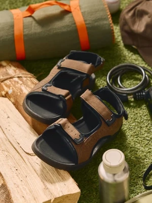 Sinsay - Sandały na rzepy - brązowy