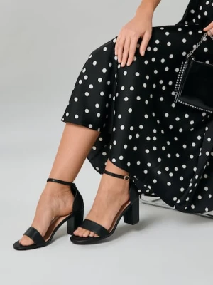 Sinsay - Sandały na słupku ze skórzaną wkładką - czarny